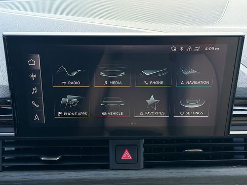 Used 2021 Audi A4 2.0T Premium w/ Convenience Package image 29