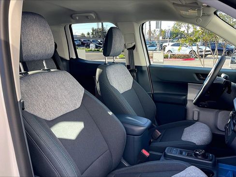 Used 2025 Ford Maverick XLT w/ Equipment Group 302A image 7