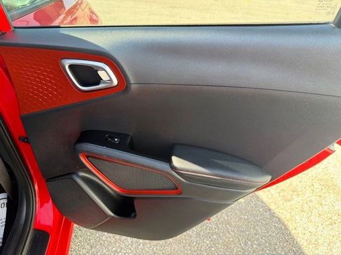 Used 2021 Kia Soul Turbo FWD image 16