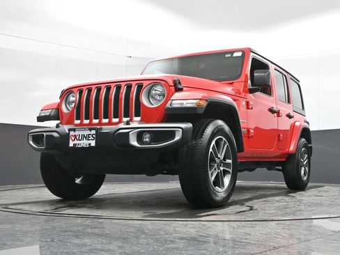 Used 2023 Jeep Wrangler Sahara image 50