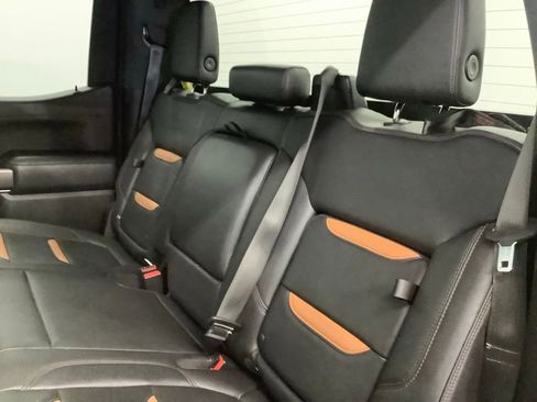 Used 2021 GMC Sierra 1500 AT4 AWD/4WD image 7