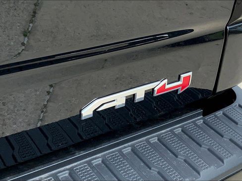 New 2025 GMC Sierra 1500 AT4 w/ AT4 Premium Package image 15