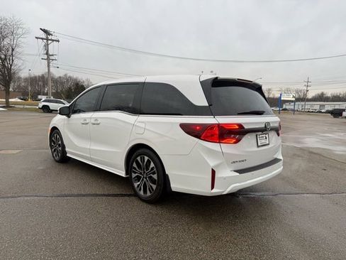Used 2025 Honda Odyssey Elite image 4