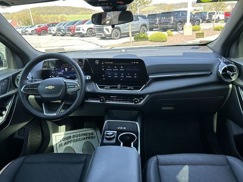 Used 2026 Chevrolet Equinox LT w/ Convenience Package II AWD/4WD image 16