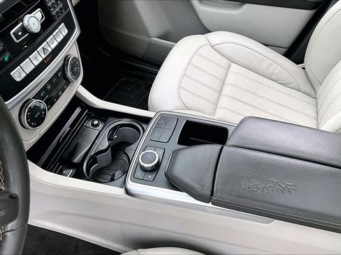 Used 2015 Mercedes-Benz GL 450 4MATIC image 17