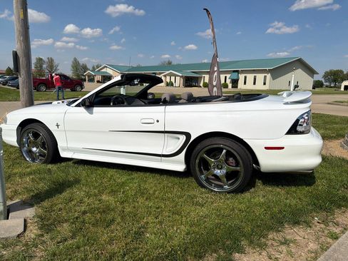 Used 1996 Ford Mustang Convertible RWD image 80