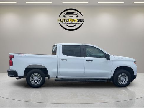 Used 2024 Chevrolet Silverado 1500 W/T w/ WT Convenience Package AWD/4WD image 8
