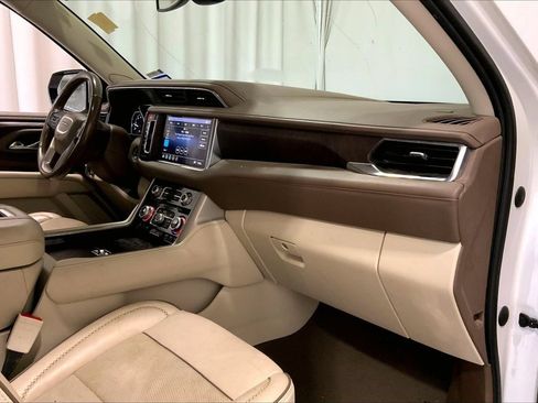 Used 2021 GMC Yukon Denali RWD image 28