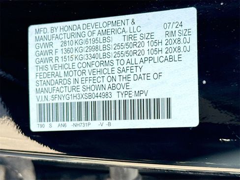 Used 2025 Honda Pilot Sport image 36