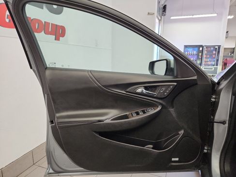 Used 2024 Chevrolet Malibu LT image 8