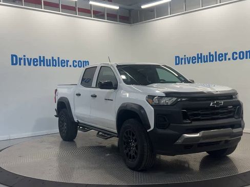 Used 2024 Chevrolet Colorado Trail Boss w/ Technology Package image 5