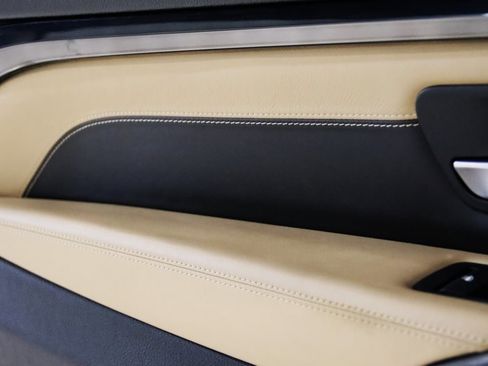 Used 2018 BMW M4 Convertible image 54