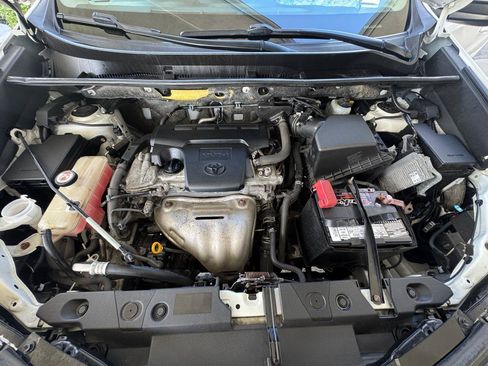 Used 2017 Toyota RAV4 LE AWD/4WD image 20