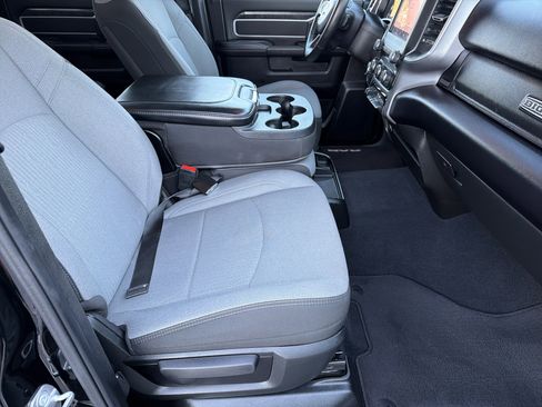 Used 2024 RAM 2500 Big Horn w/ Bed Utility Group image 14