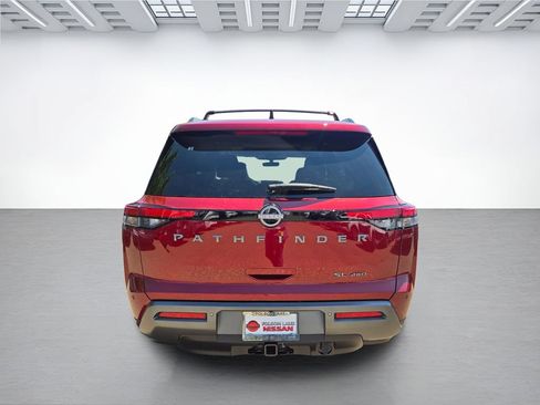 New 2026 Nissan Pathfinder SL w/ SL Premium Package AWD/4WD image 5