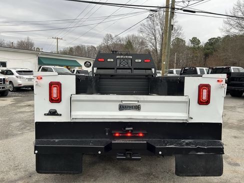 Used 2019 Ford F350 XL w/ Power Equipment Group image 7