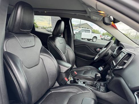 Used 2022 Jeep Cherokee Latitude Lux w/ Sun & Sound Group AWD/4WD image 31