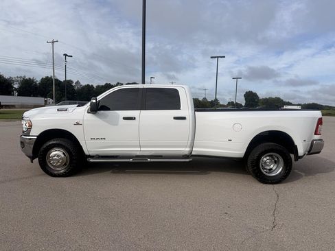 Used 2023 RAM 3500 Big Horn w/ Level 1 Equipment Group AWD/4WD image 6