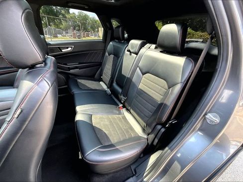 Used 2023 Ford Edge ST-Line AWD/4WD image 25