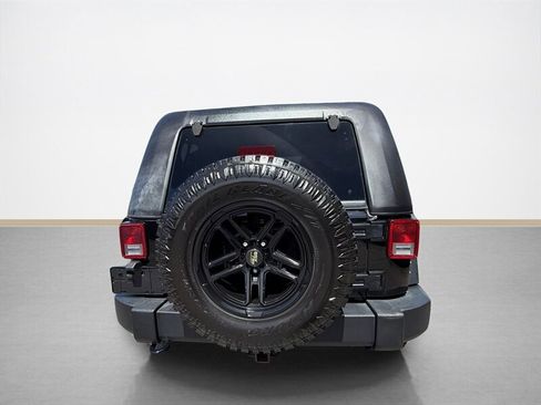 Used 2018 Jeep Wrangler Sport AWD/4WD image 5