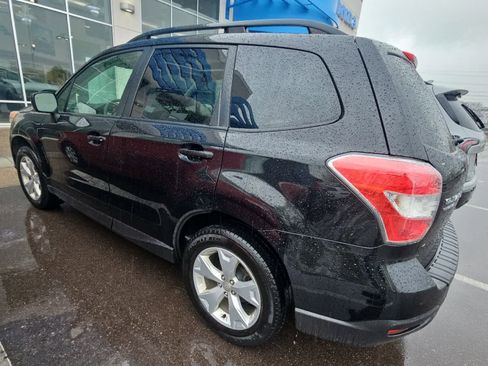 Used 2016 Subaru Forester 2.5i Premium w/ Popular Package #2 AWD/4WD image 4
