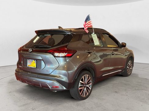 Used 2024 Nissan Kicks SR FWD image 3