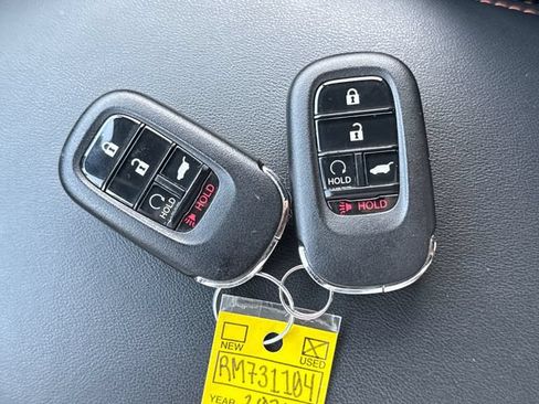 Used 2024 Honda HR-V Sport image 32