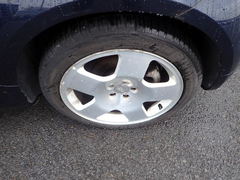 Used 2002 Audi TT 1.8T image 25