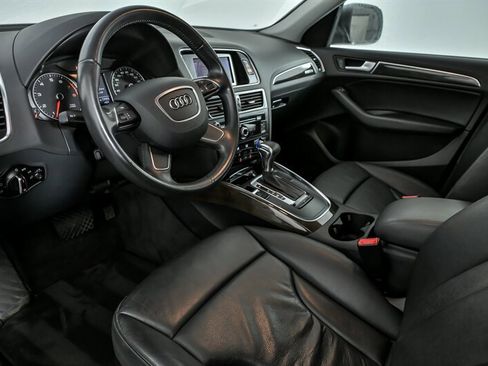 Used 2014 Audi Q5 2.0T Premium image 16