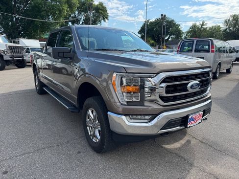 Used 2022 Ford F150 XLT w/ Equipment Group 302A High AWD/4WD image 4