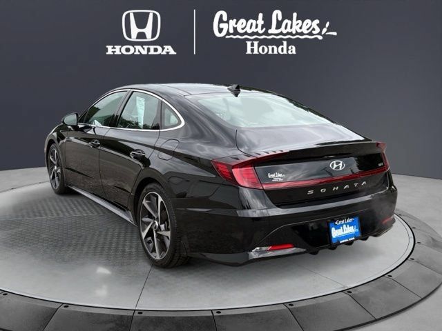 Used 2023 Hyundai Sonata SEL Plus w/ Preferred Accessory Package FWD image 4
