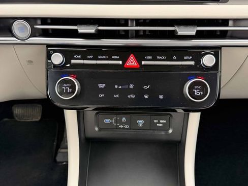 Used 2026 Hyundai Tucson Blue SE image 32