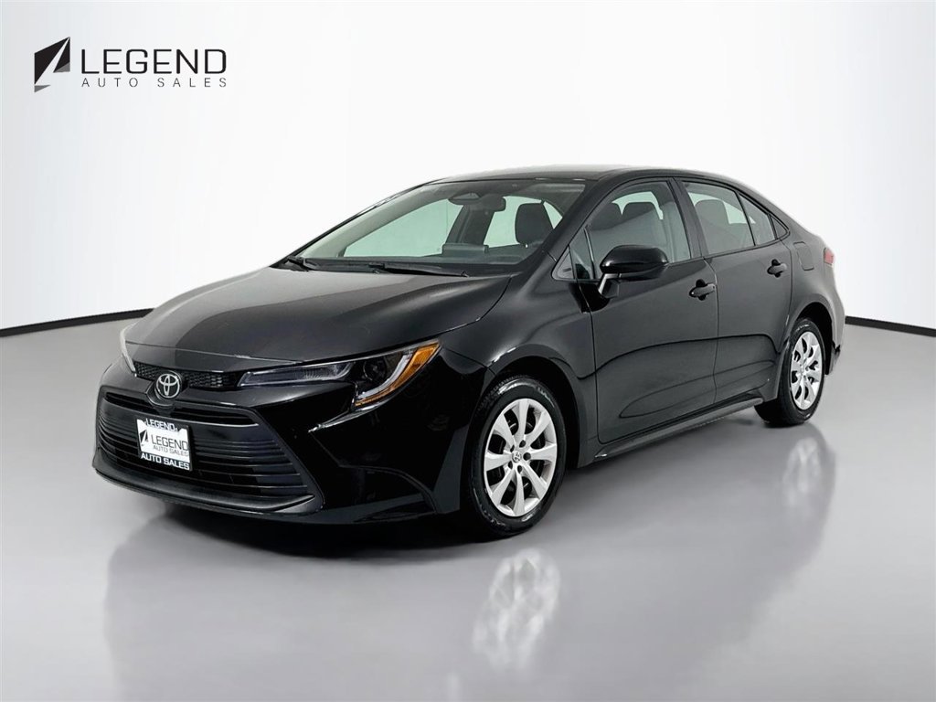 Used 2026 Toyota Corolla LE FWD image 1
