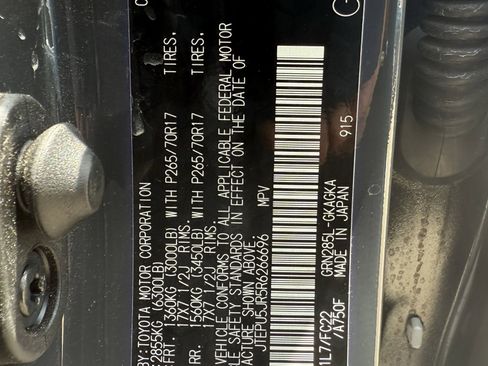 Used 2024 Toyota 4Runner TRD Off-Road image 30