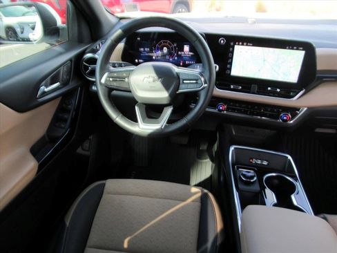 Certified 2025 Chevrolet Equinox ACTIV w/ Safety and Technology Package image 14