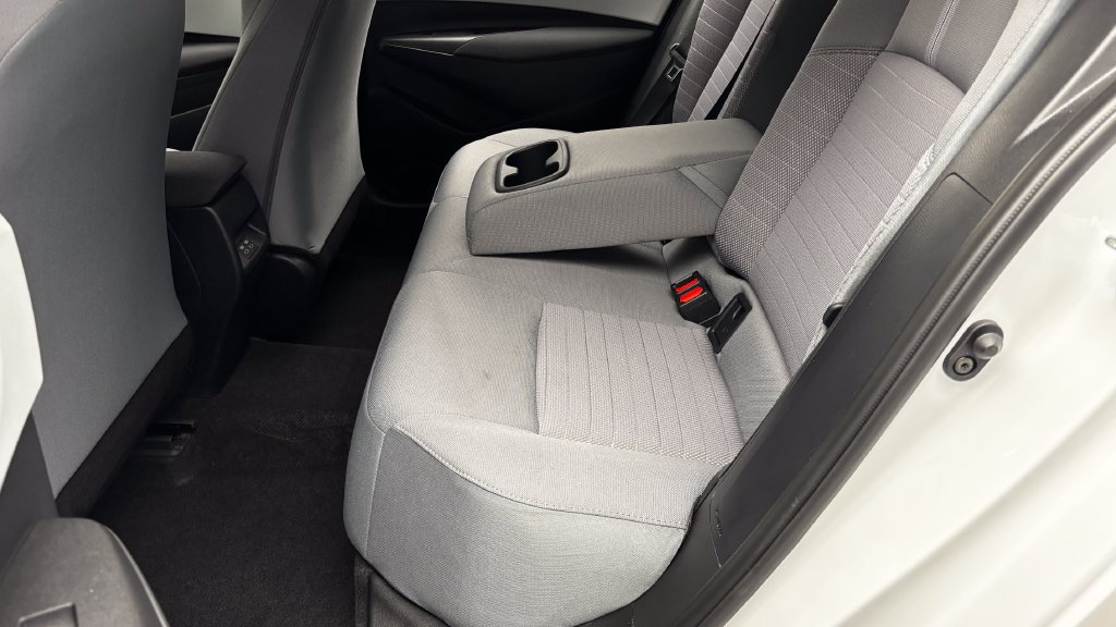 Used 2026 Toyota Corolla SE w/ SE Package FWD image 34