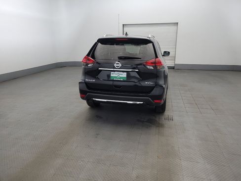 Used 2017 Nissan Rogue SV AWD/4WD image 7
