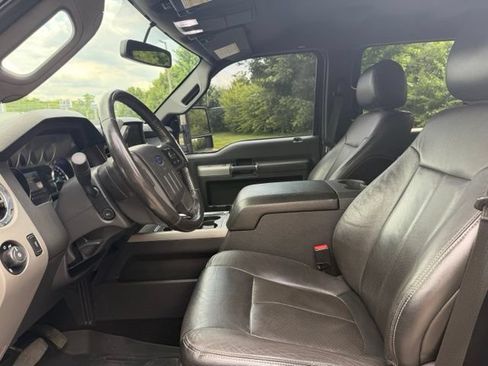 Used 2015 Ford F250 Lariat w/ Chrome Package AWD/4WD image 17