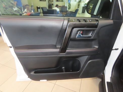 Used 2024 Toyota 4Runner TRD Off-Road Premium w/ Off Road Premium Plus Package AWD/4WD image 17