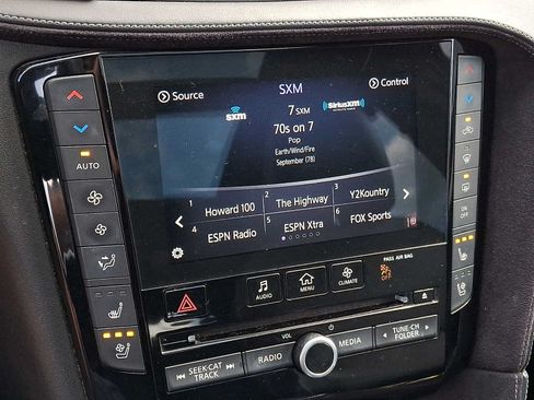 Used 2019 INFINITI QX50 Essential w/ Sensory Package AWD/4WD image 13