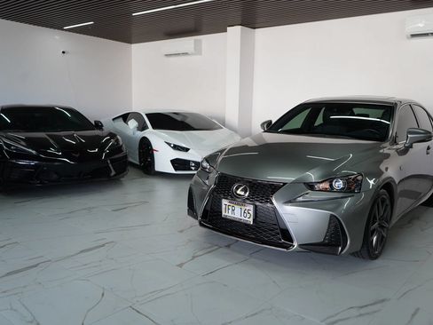 Used 2017 Lexus IS 350 F Sport RWD image 25
