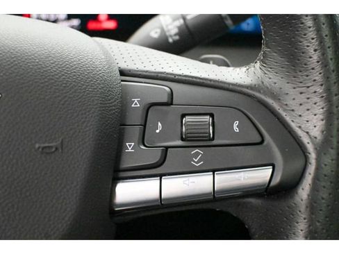 Used 2024 Cadillac XT4 Sport image 39