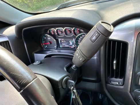Used 2018 Chevrolet Silverado 1500 LT w/ All Star Edition AWD/4WD image 19
