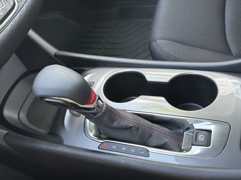 Used 2024 Chevrolet Malibu RS FWD image 9