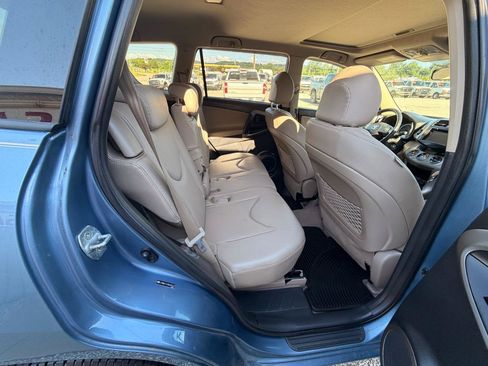 Used 2008 Toyota RAV4 Limited AWD/4WD image 10