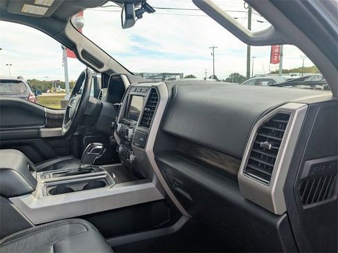 Used 2020 Ford F150 Lariat w/ Equipment Group 502A Luxury image 34