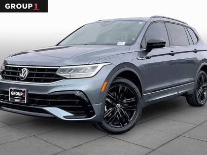 Used 2022 Volkswagen Tiguan SE R-Line