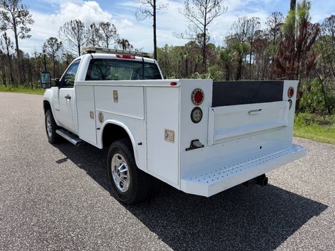 Used 2012 GMC Sierra 2500 W/T AWD/4WD image 5