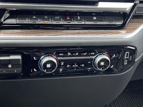 New 2026 GMC Sierra 1500 Elevation image 19