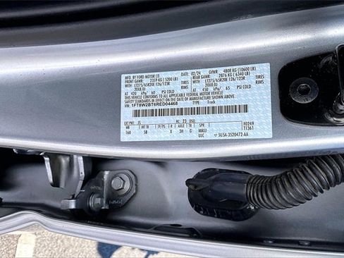 Used 2024 Ford F250 Lariat w/ Chrome Package image 16
